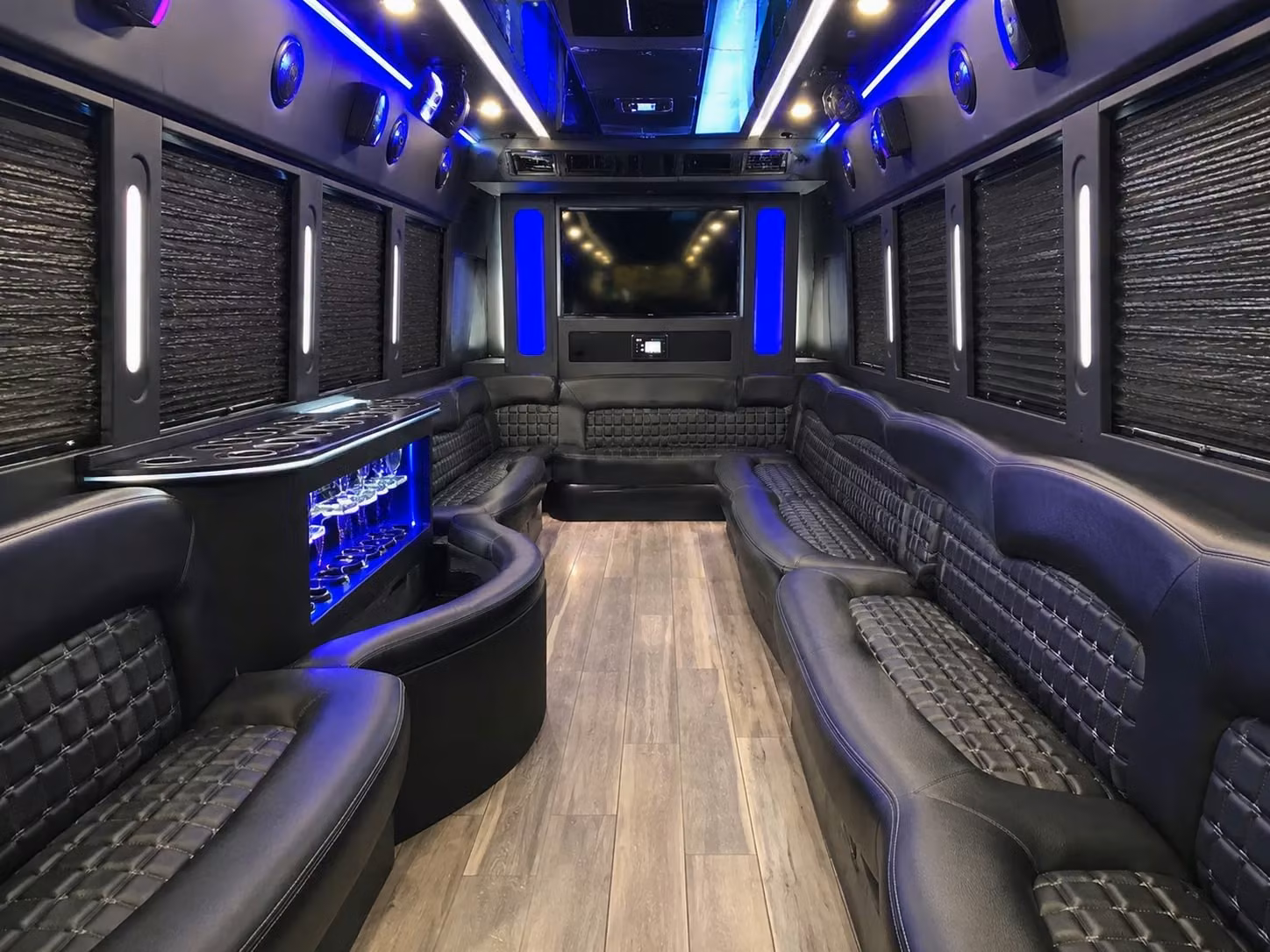 bus rentals for scottsdale proms homecomings