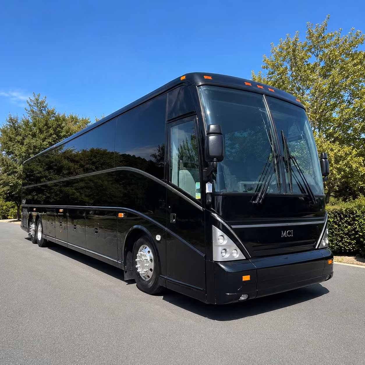 charter bus rentals for scottsdale corporate retreats and team building events